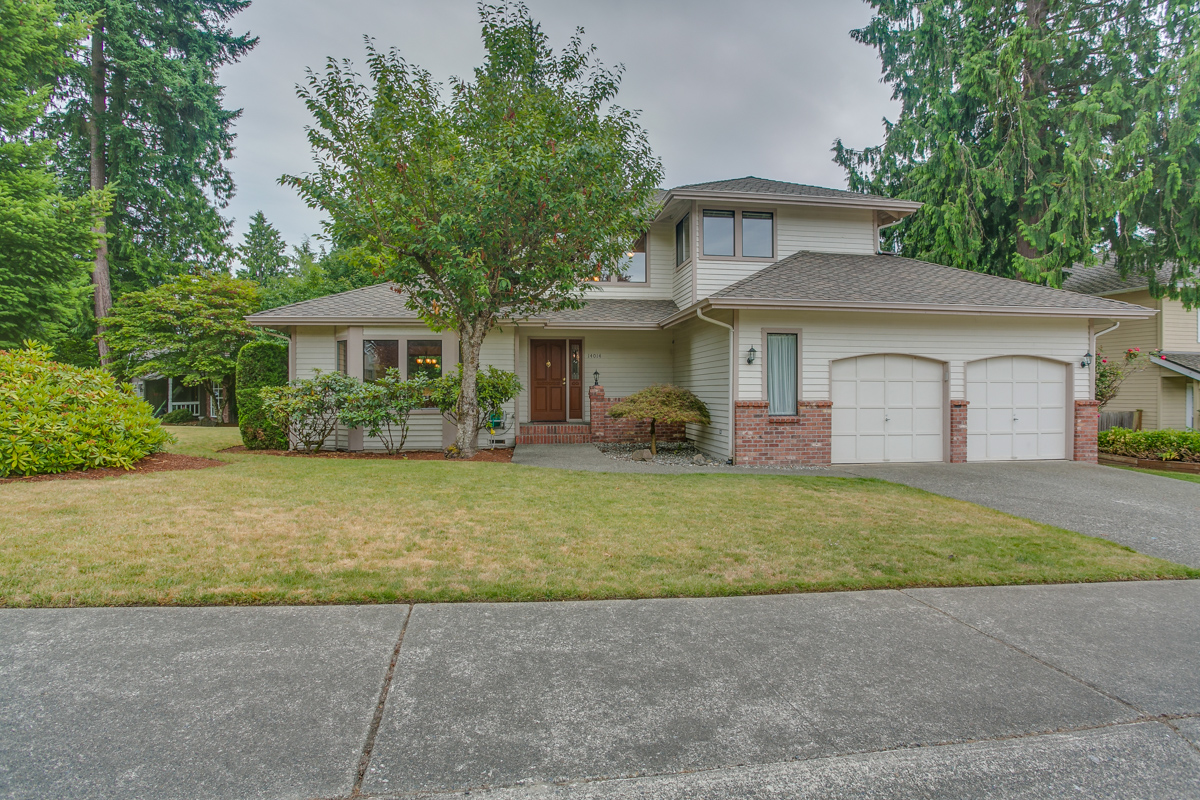 SOLD! English Hill Listing Beautiful two story home in the Coventry